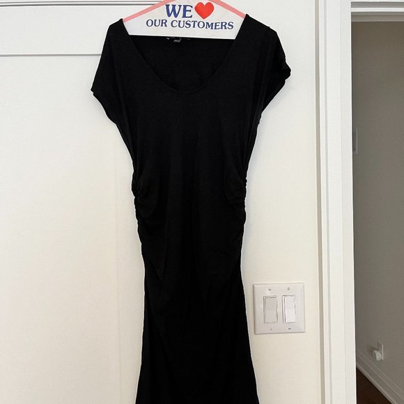 Isabella Oliver Black Maternity Dress - Picture 3 of 5